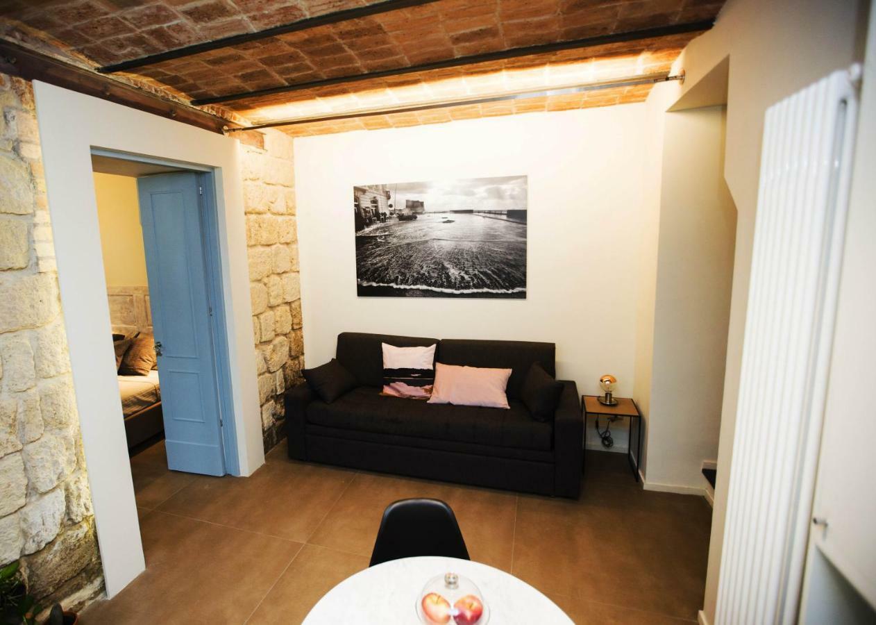 Home Suite Home Apartment *